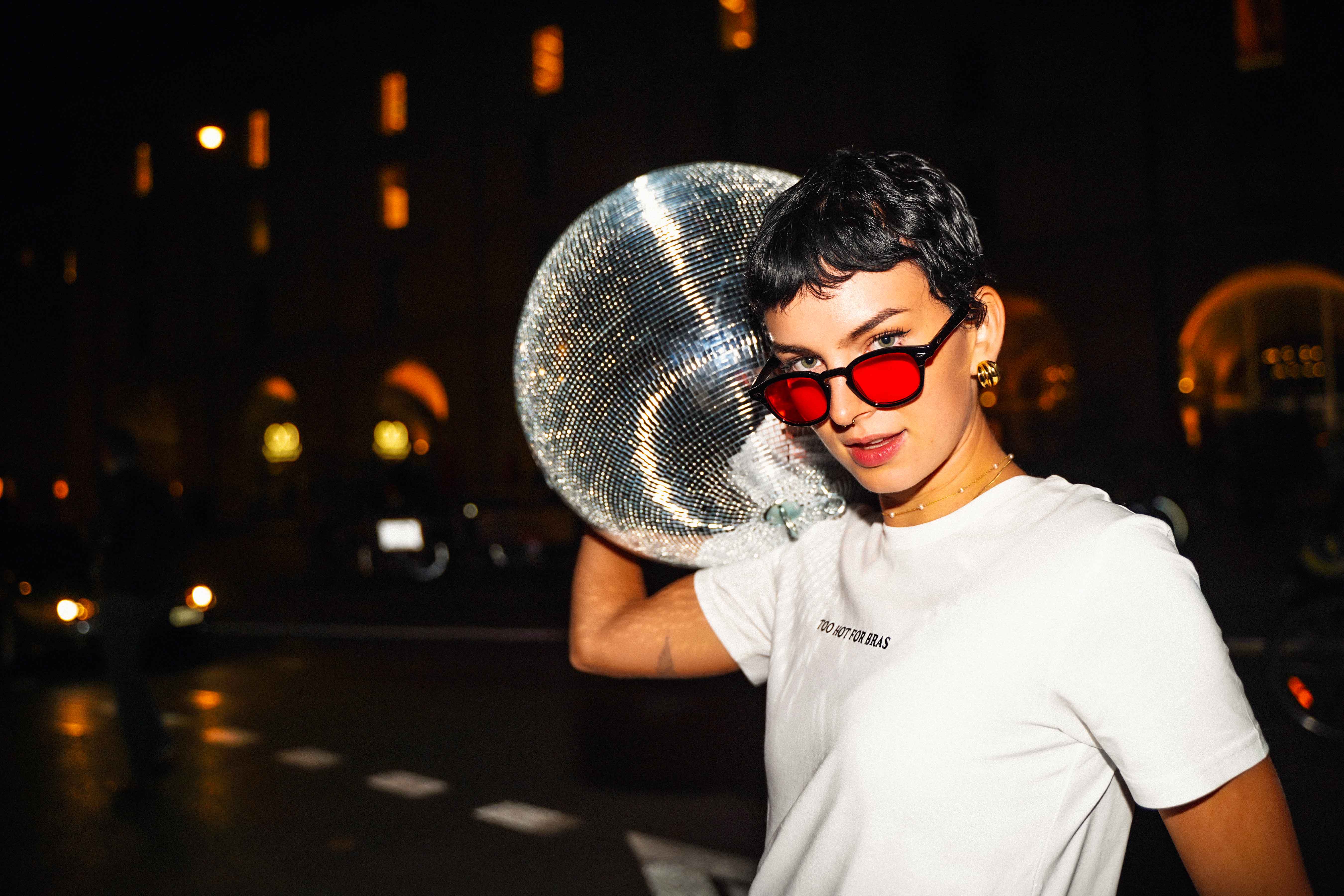 mirrorball model